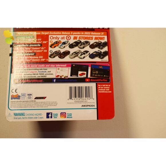 Auto World 2 Pack Flames 1967 Chevy Corvette 427 & 2017 Dodge Viper GTC - Picture 5 of 5